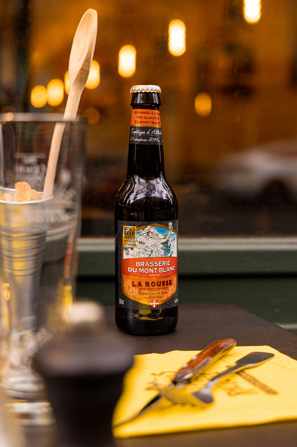 Bière de la Brasserie du Mont-Blanc servie aux Fondus de la Raclette